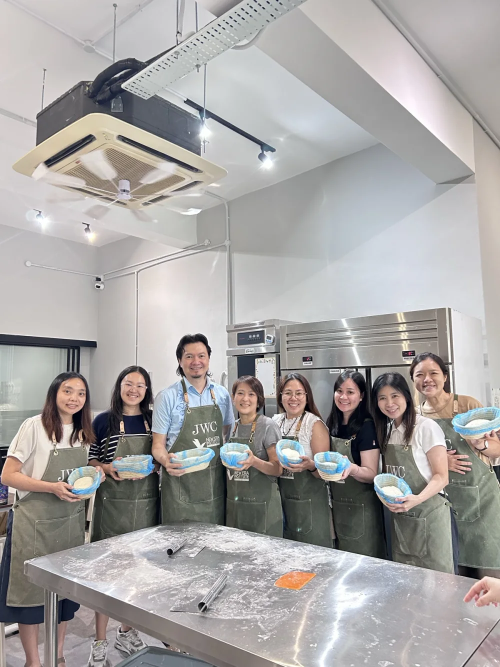 Siew Wei and a full BWC class posing together after their practical lesson